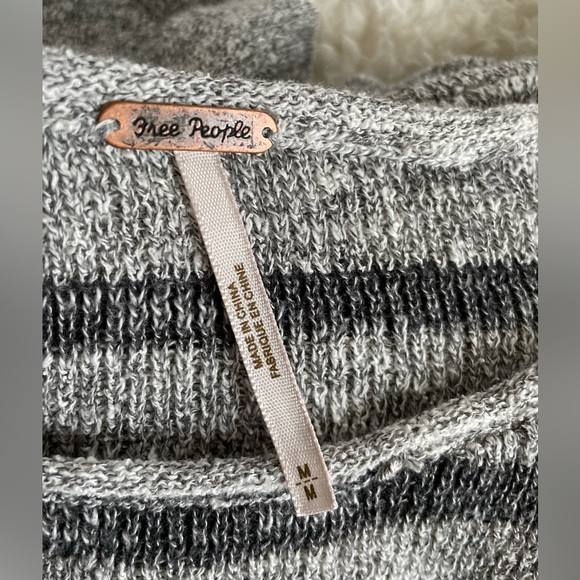 Free People oversized tunic sweater - Picture 5 of 5